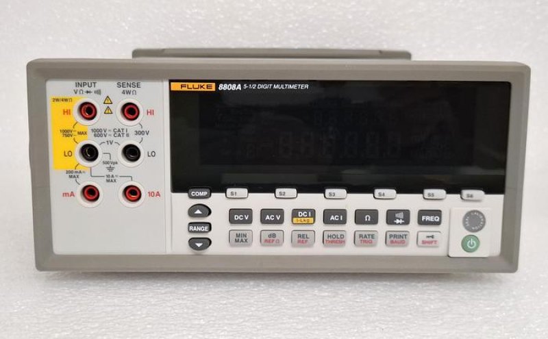 Fluke 8808A 5.5 Digit Bench Digital Multimeter