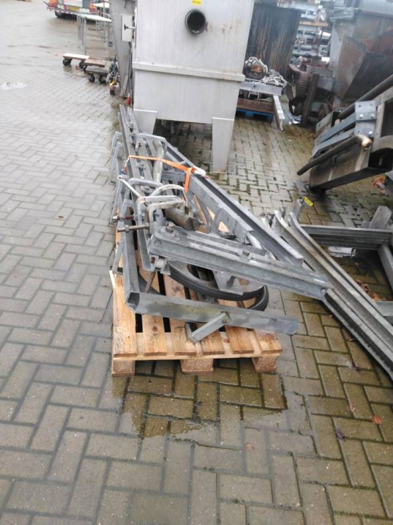 Inspection conveyor