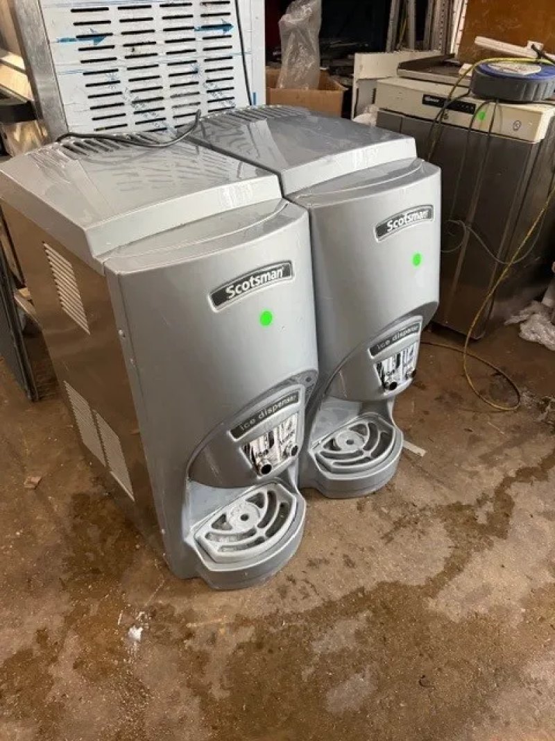 Scotsman Hands Free Ice Dispenser Model: TCL180-9, Refurbished fully working , few in stock - islandcatering