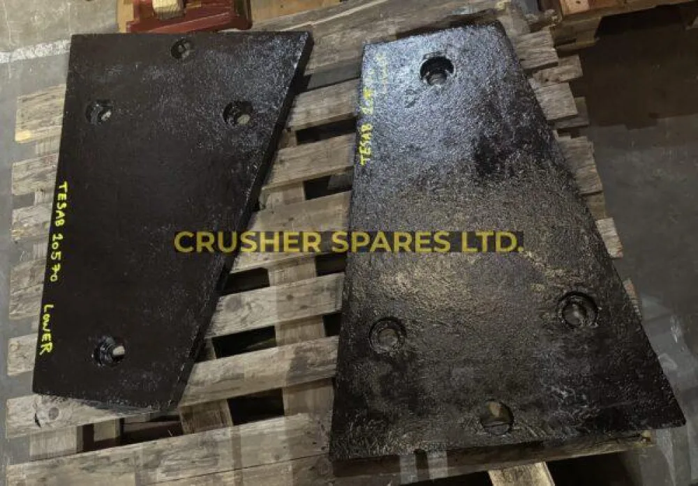 82-01-0006 | Lower Cheek Plates | Tesab® 10570 / Tesab 700i |