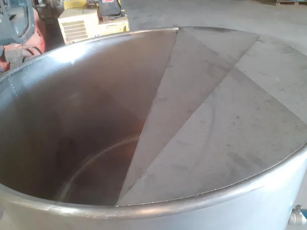 Panela de inox com sistema de fogão a gás