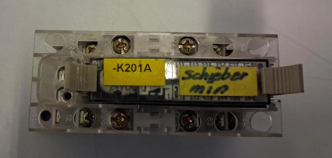Omron P7SA-14F-ND 14-poliges Sicherheitsrelais-Base-Modul mit Spule 24V DC - 6