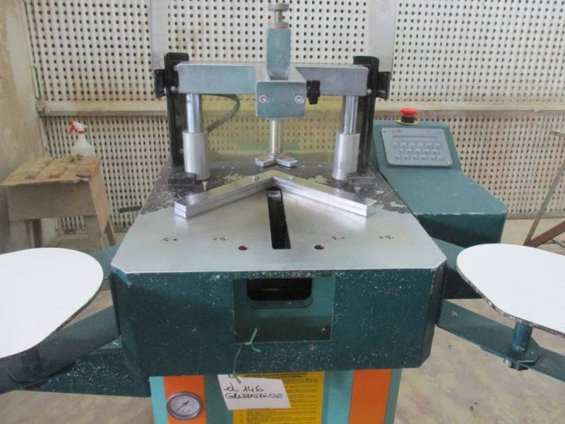 Aggraffatrice Elettronica Motta Brevetti mod. Aut 2000