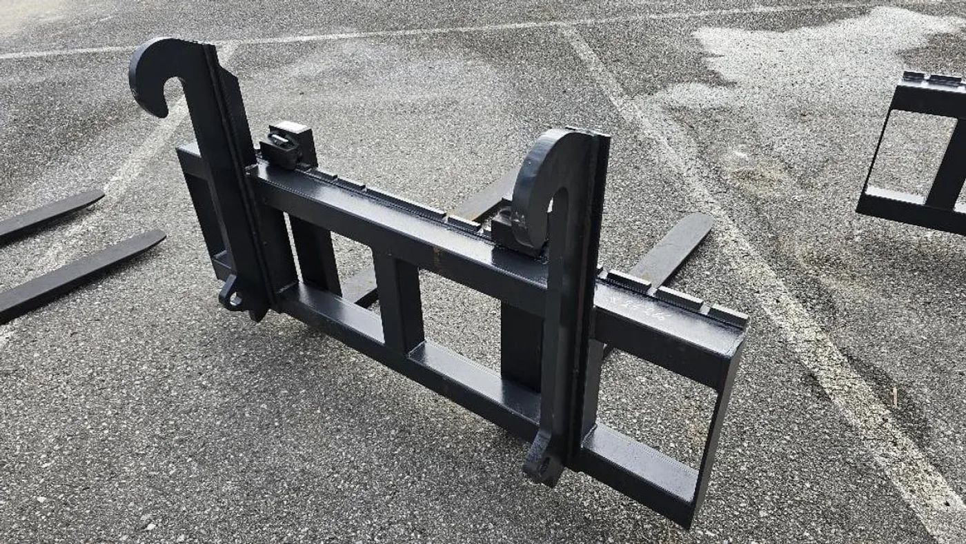 2026 BIG Palettengabel JCB Q-Fit 1600 - 3