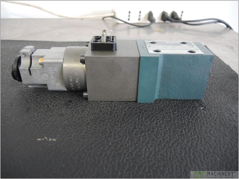 2000 BOSCH 0811402003 AI2234