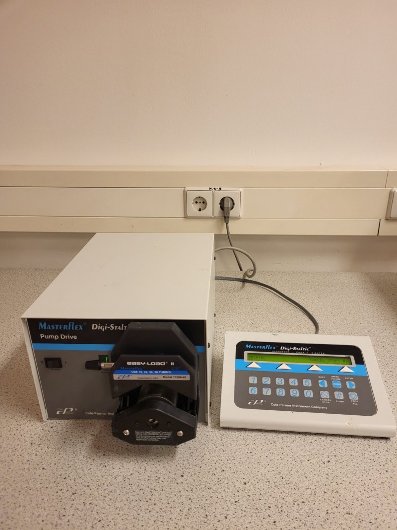 2552 - Used Masterflex peristaltic pump system with controller