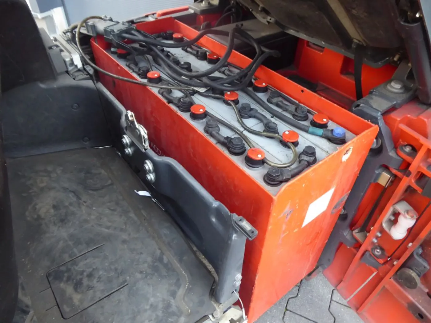 Linde E12-02 - 7