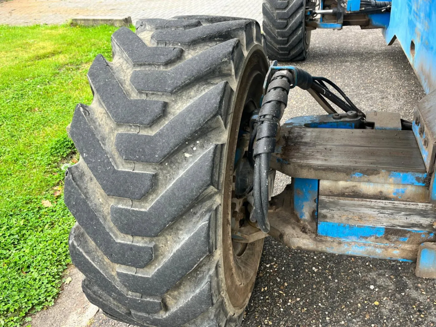 Genie S- 125 - 8