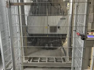 2009 Girbau stationary lift to load 12x50kg tunnel