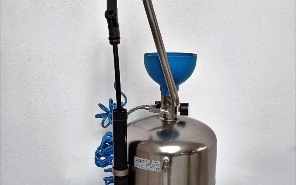SERBATOIO MONTALIQUIDI CARRELLATO INOX – RAMEX – MOD. 1624