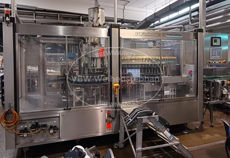 Filling line for glass bottles