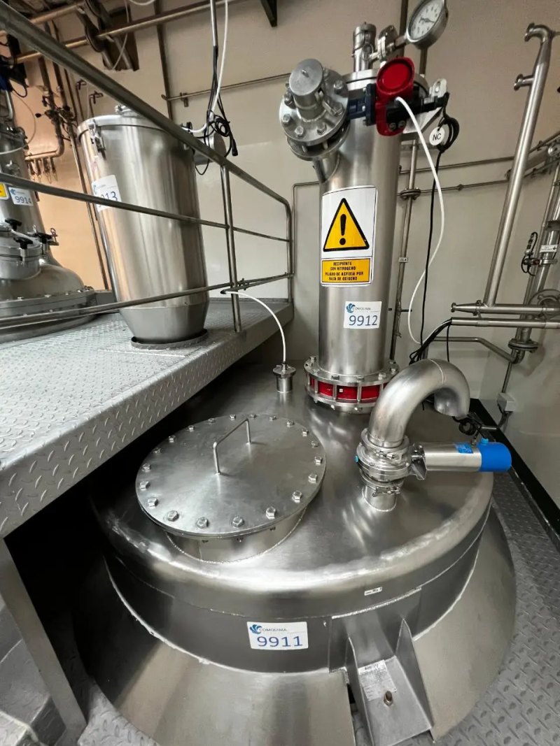 USED TANK FOR TRANSPORTATION OF SOLIDS