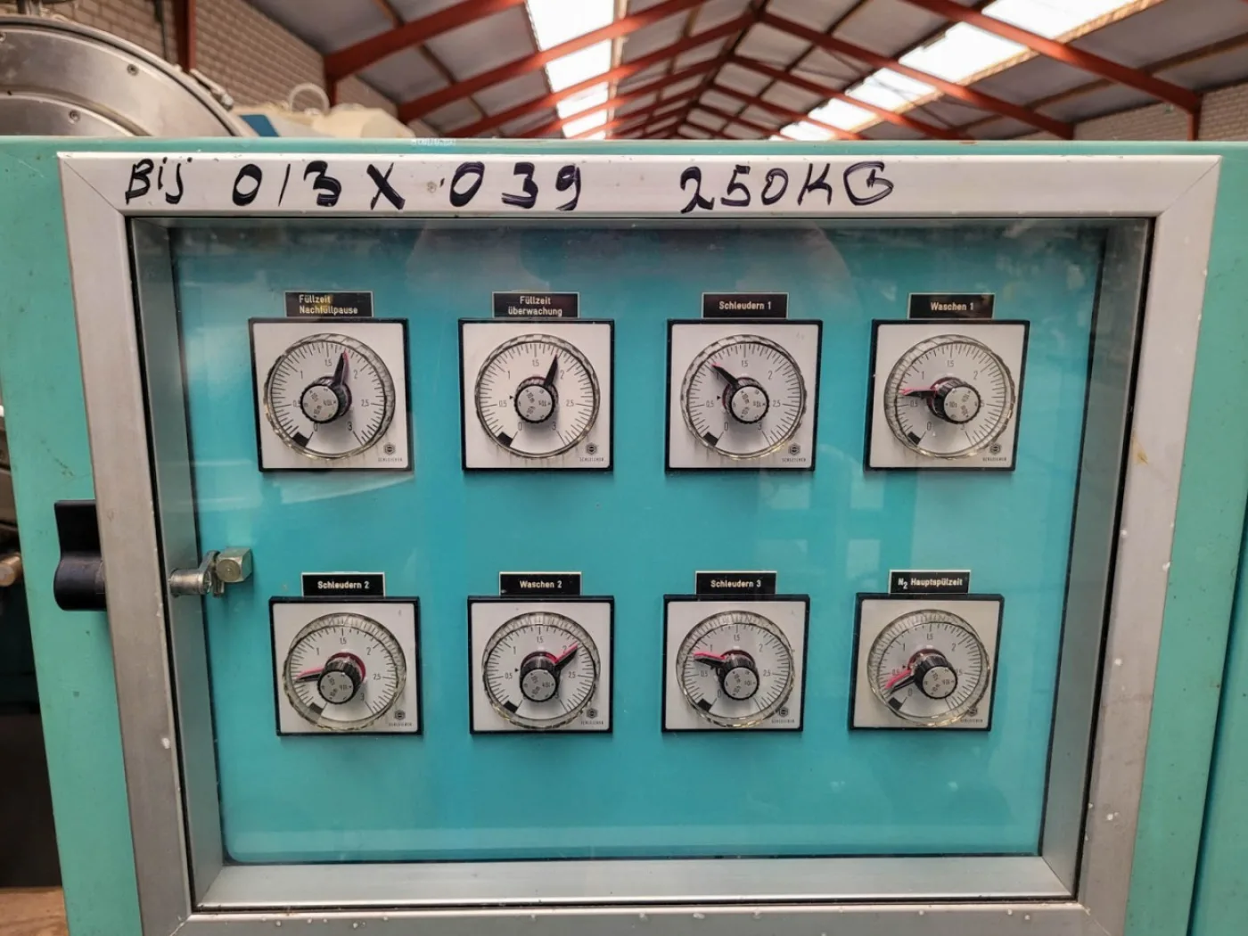 Heinkel HF-300- Inverting Filter Centrifuge - Basket centrifuge - 2