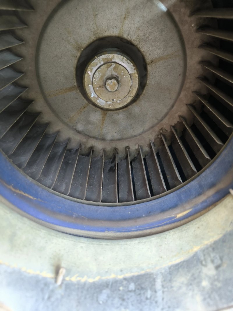 USED FUTURE EXTRACTION FU-3-0 INDUSTRIAL VACUUM CLEANER