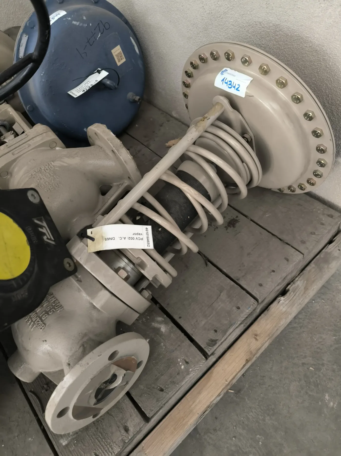 PRESSURE REDUCING CONTROL VALVE SAMSON DN65 PN16 - 1