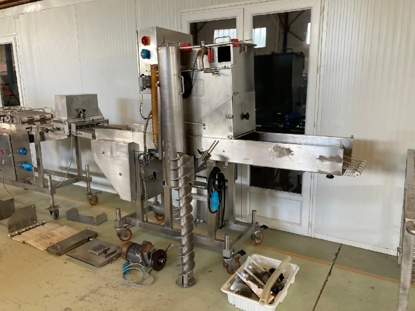 Koppens 400mm Batter and Breader - 4
