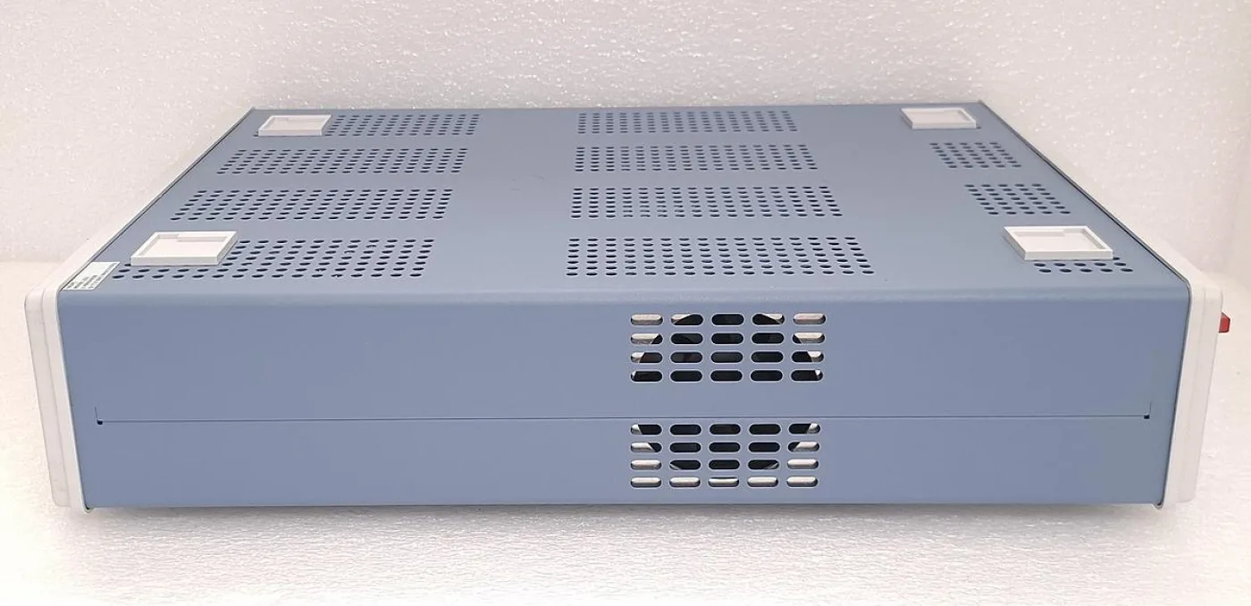 Rohde & Schwarz HMP2020 - 4