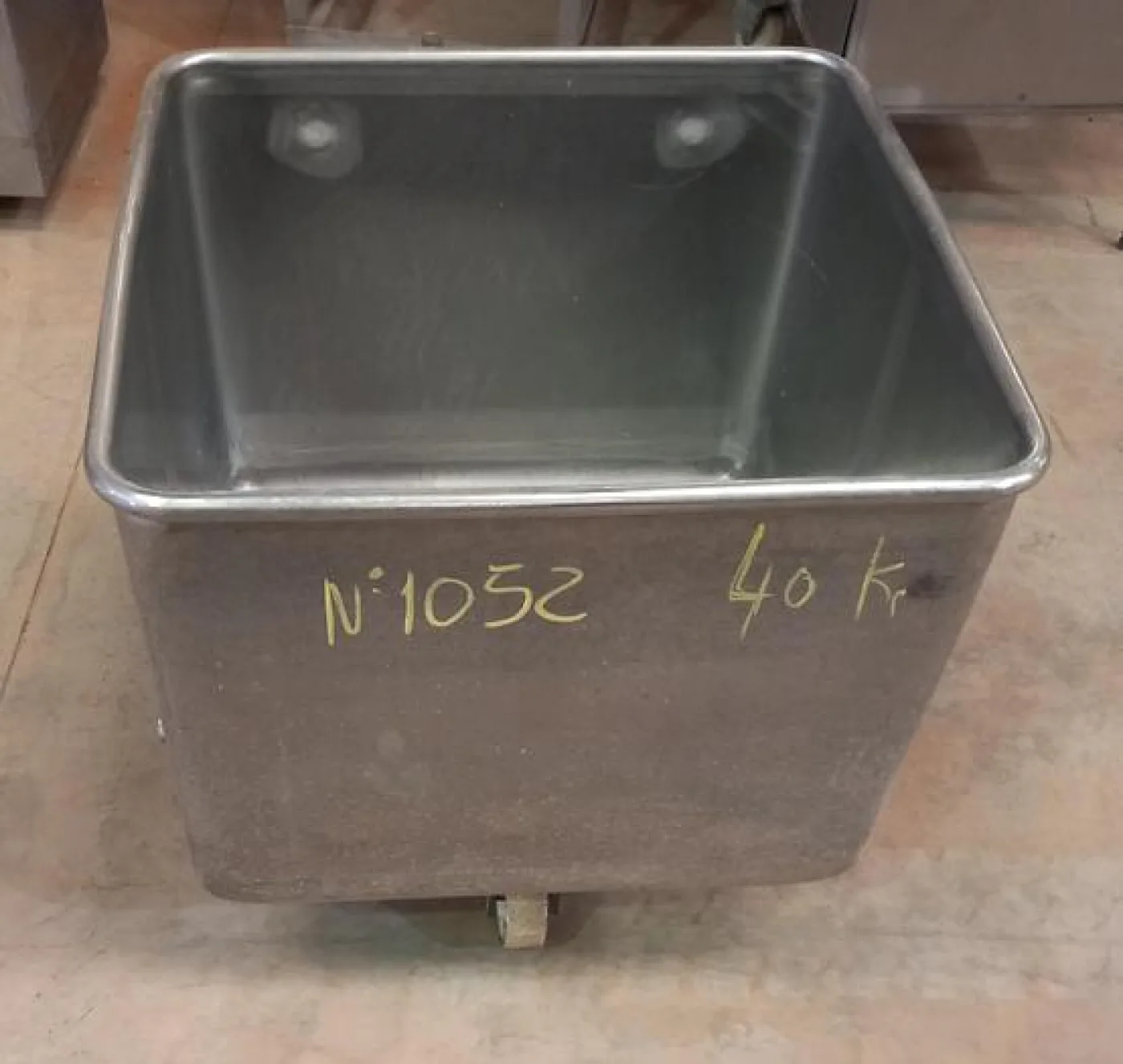 Carrinhos de inox multiutilização - 1