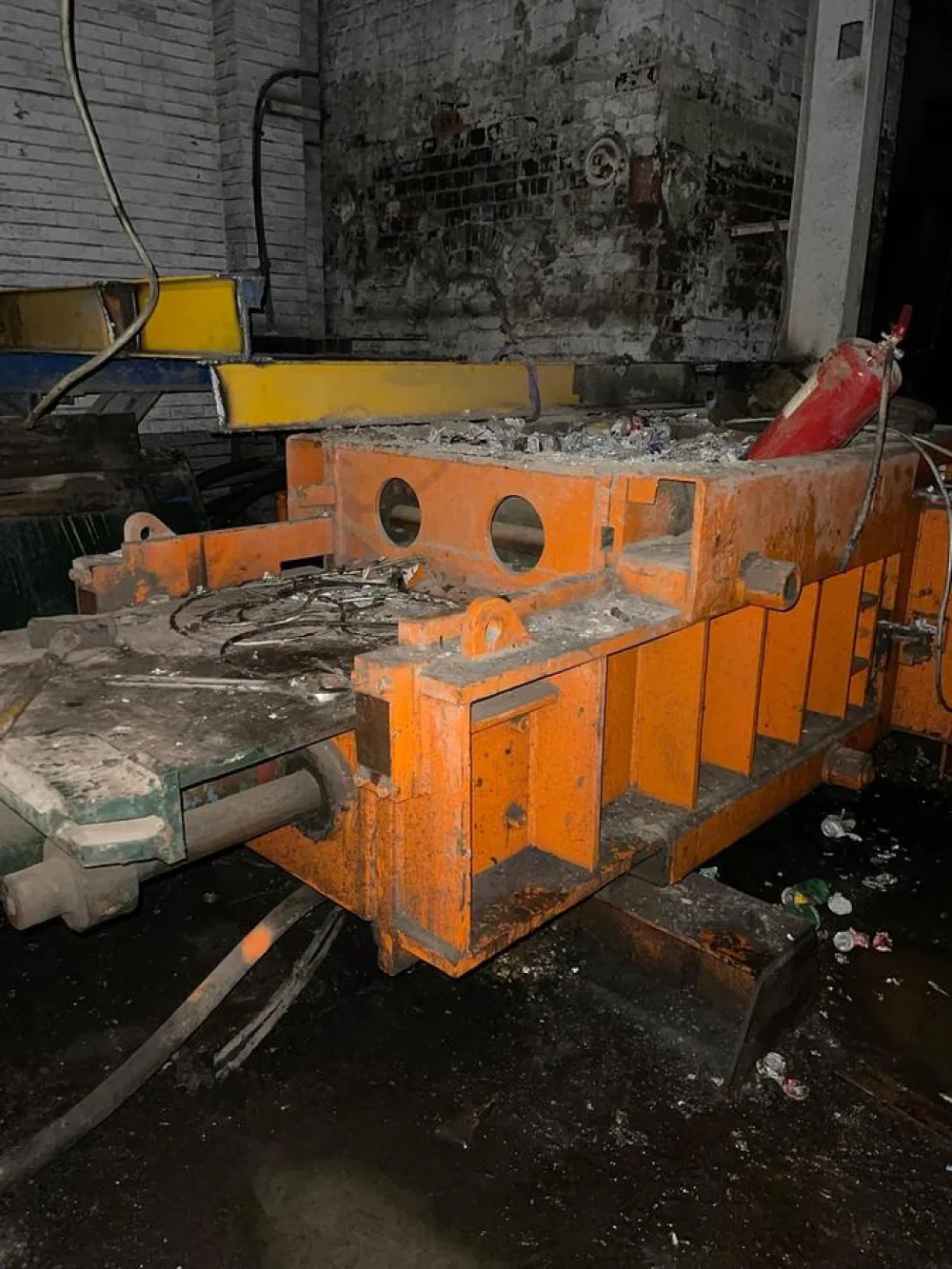 1973 Vezzani PM50-D Non Ferrous Baler