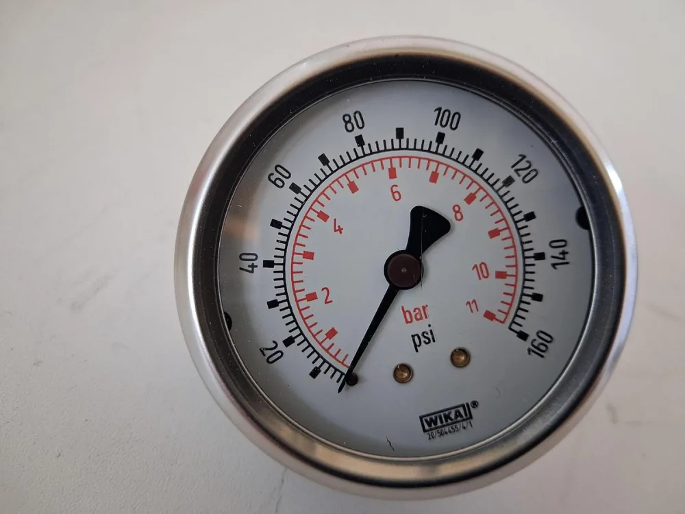 WIKA Flüssigkeitsgefülltes Druckmanometer 160 psi / 11 bar