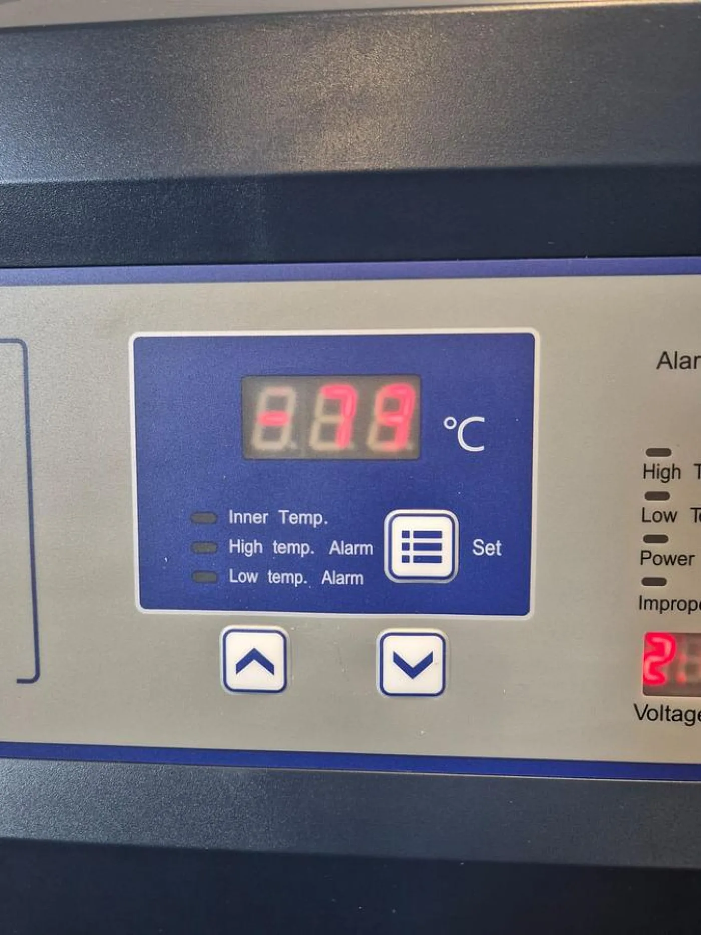 Haier DW-86L490 Ultra Low Freezer - 8