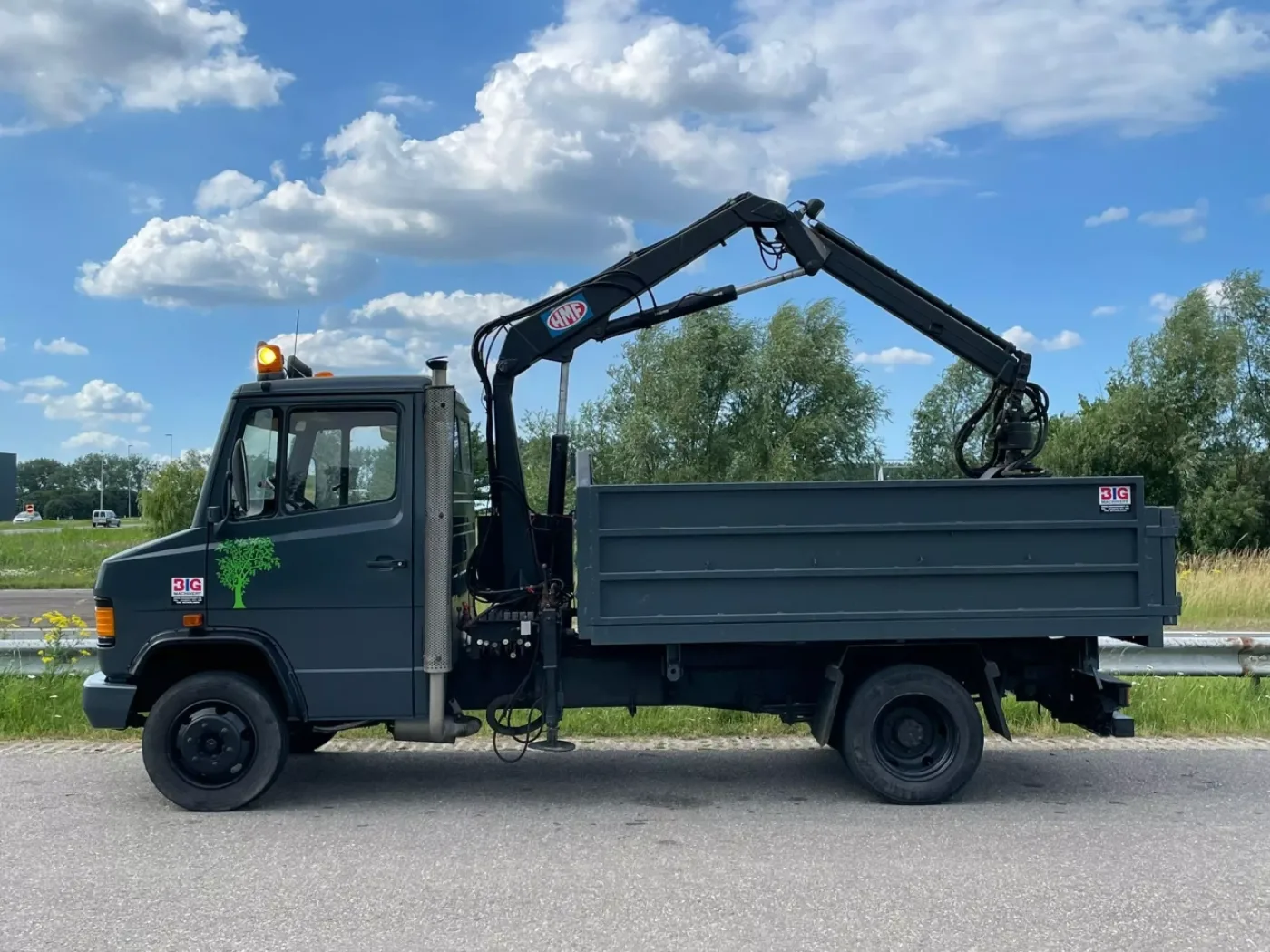 Mercedes Benz 4×2 809D HMF Crane - 6