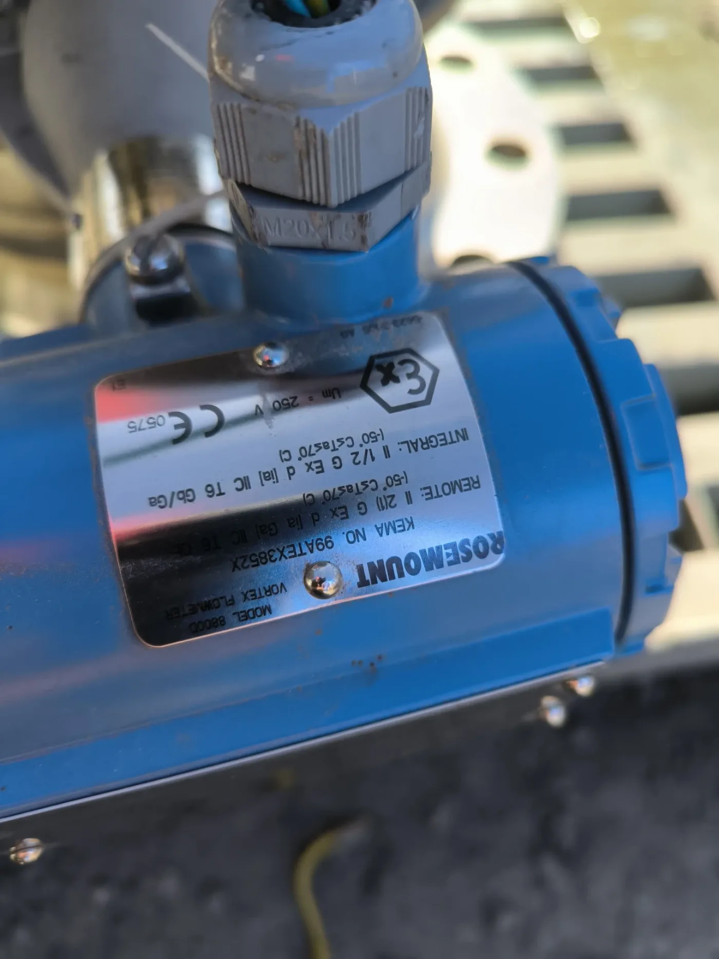 ROSEMOUNT 8800DF ATEX 316 STAINLESS STEEL VORTEX FLOWMETER DN250 PN25 - 5