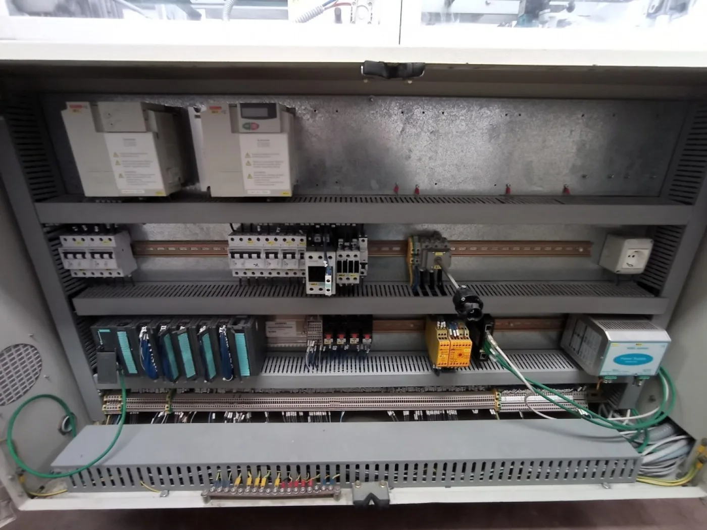 INCARTONATRICE INVASSOIATRICE AUTOMATICA – SOTEMAPACK – MOD. WRAP AROUND - 3