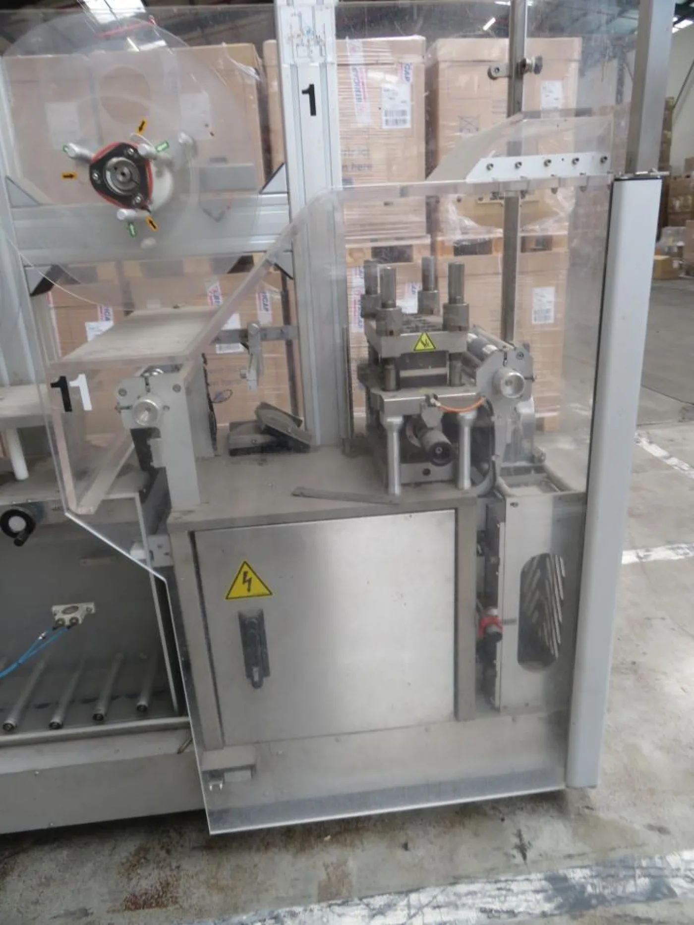 Fuji Seal Europe BV Fuji Seal Heat Shrink Tunnel Sleeve Film Feeder Unit - Flasche Sleever Line - 6