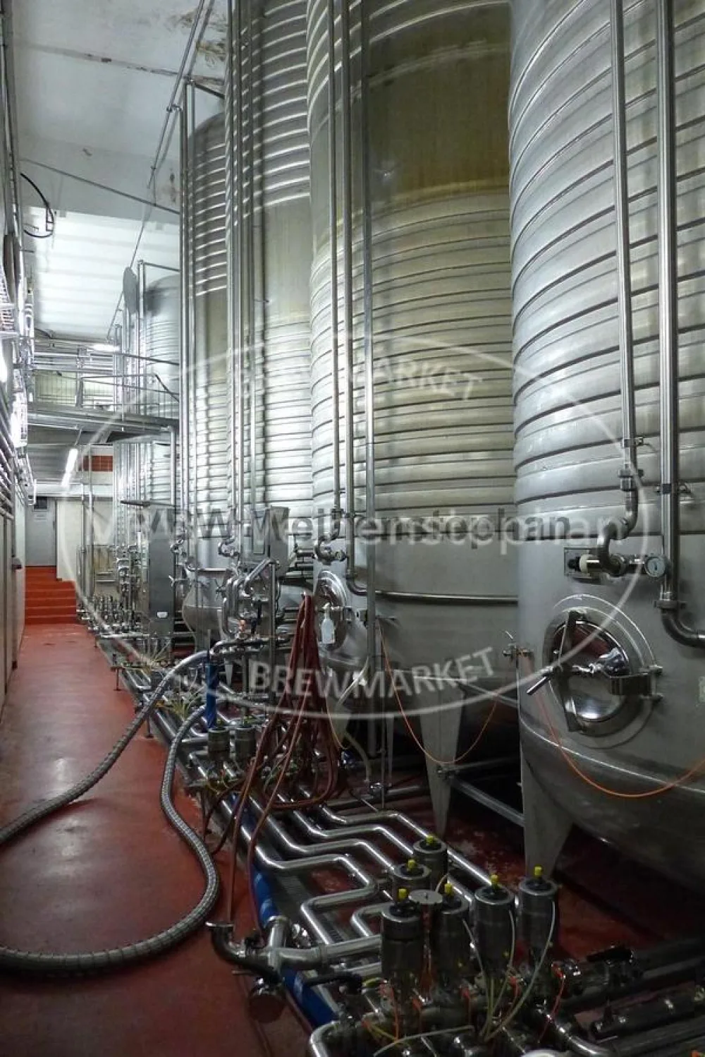 Pressure tanks (4 pcs.)