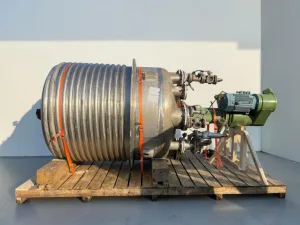 1992 CHEMATEC AG Vacuum reactor / pressure vessel with agitator