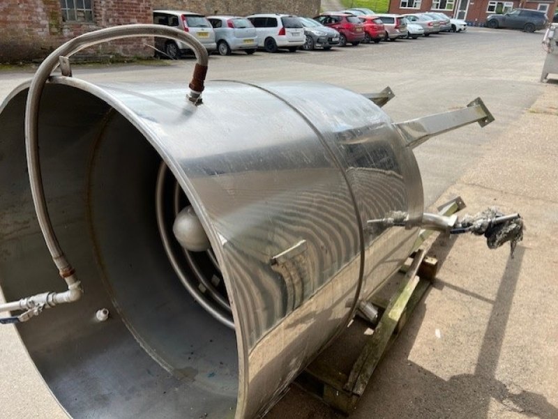 Oil Holding Tank