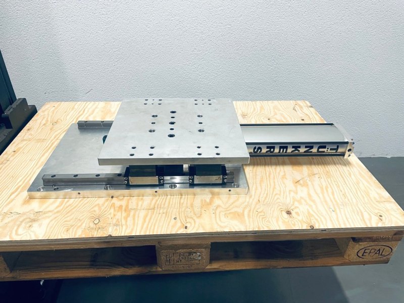 Tünkers Pneumatische Lineareinheit LE200-200 SB T02-4