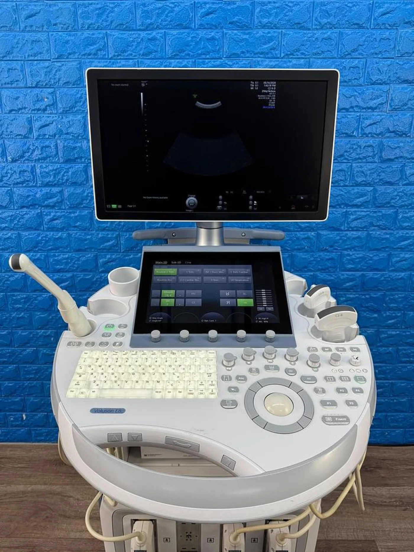 GE Voluson E8 Ultrasound YOM: 2019 - 6