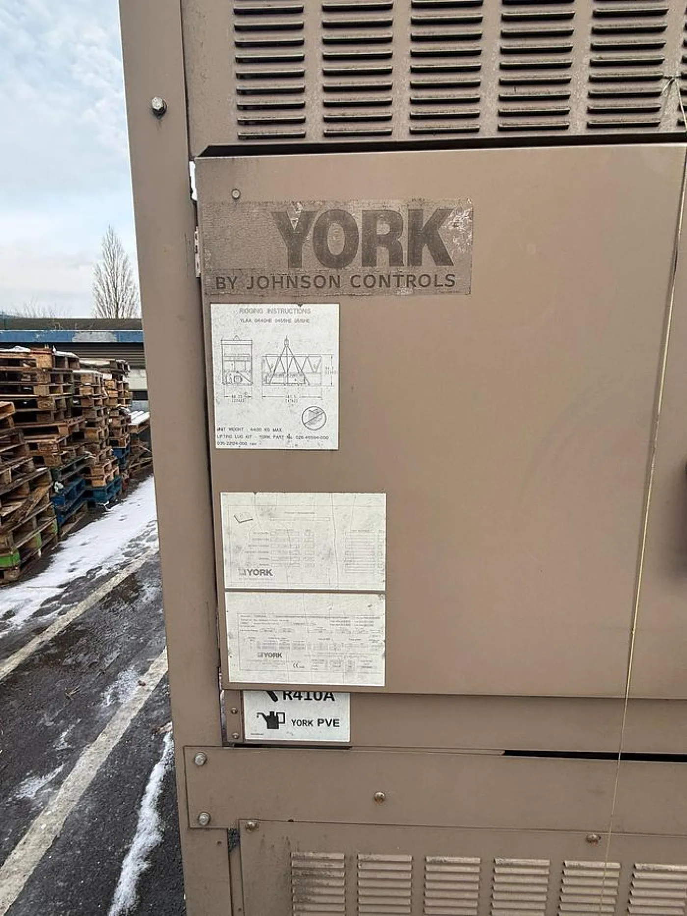 2017 York R410A Chiller Cooling System - 4