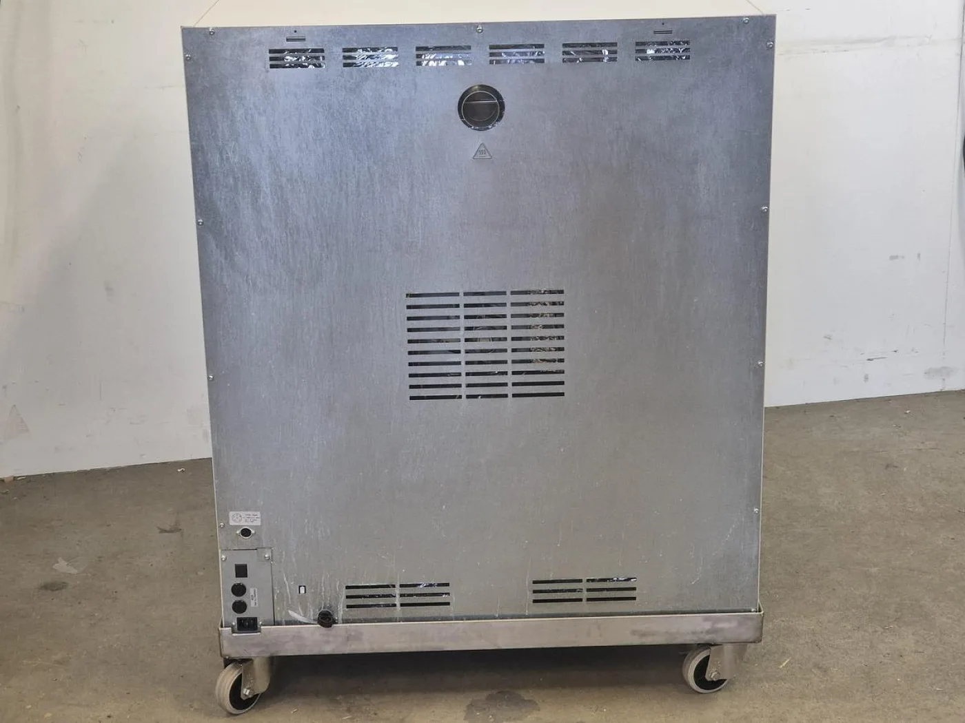 Binder BF260 Incubator - 3