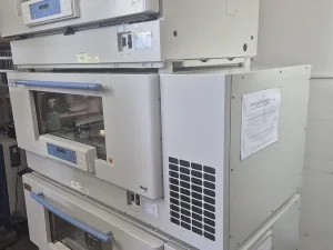 Thermo Scientifi Max SHKE8000 Orbital Shaker-Incubator