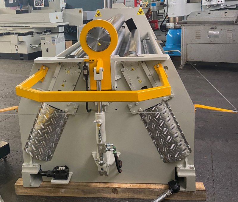 Motorische 4-Walzen Blecheinrollmaschine 4R HMS 2050x130