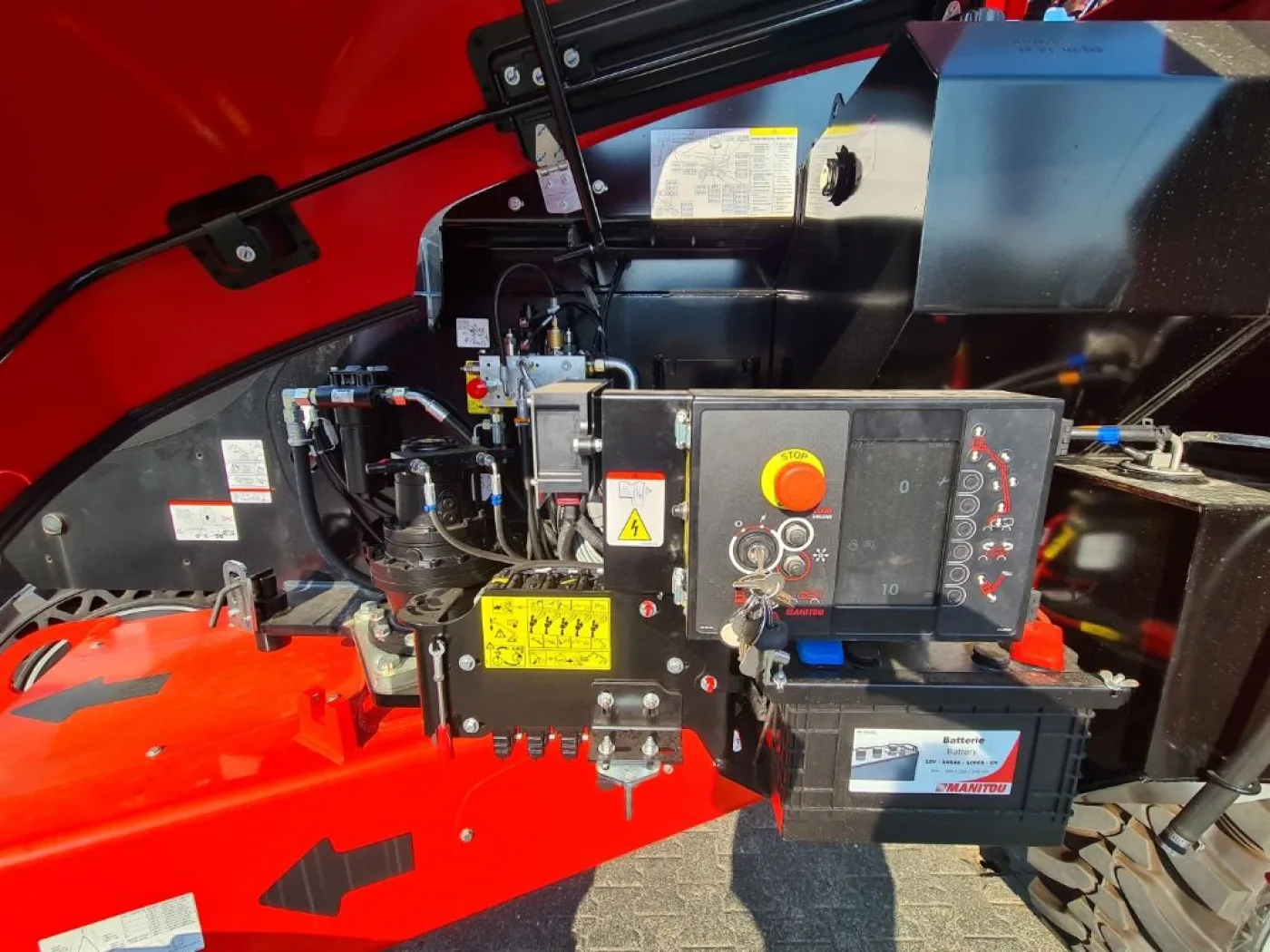 Manitou 220 TJ + - 6