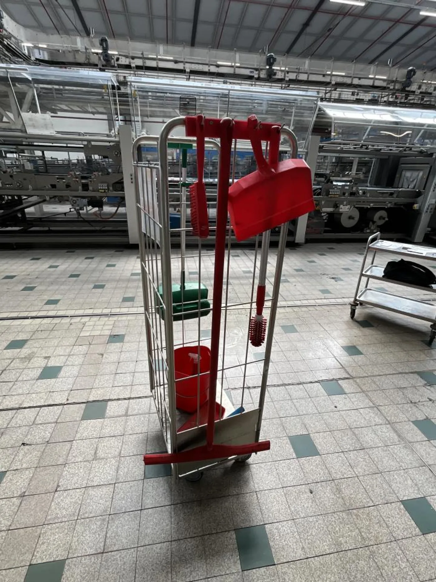 Unknown Cleaning Utensil Trolley - 2