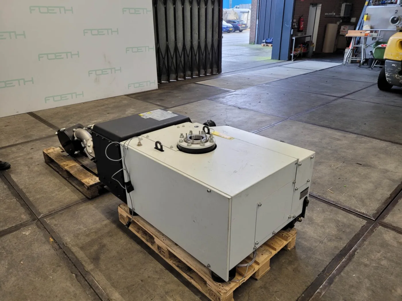 Leybold SOGEVAC SV630B - Vacuum pump - 1