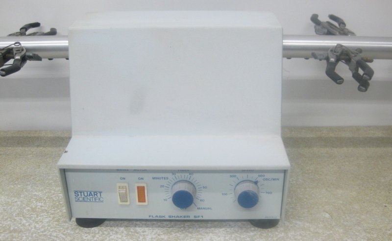 Stuart Scientific Schudmachine Kolfen, Erlenmeyers