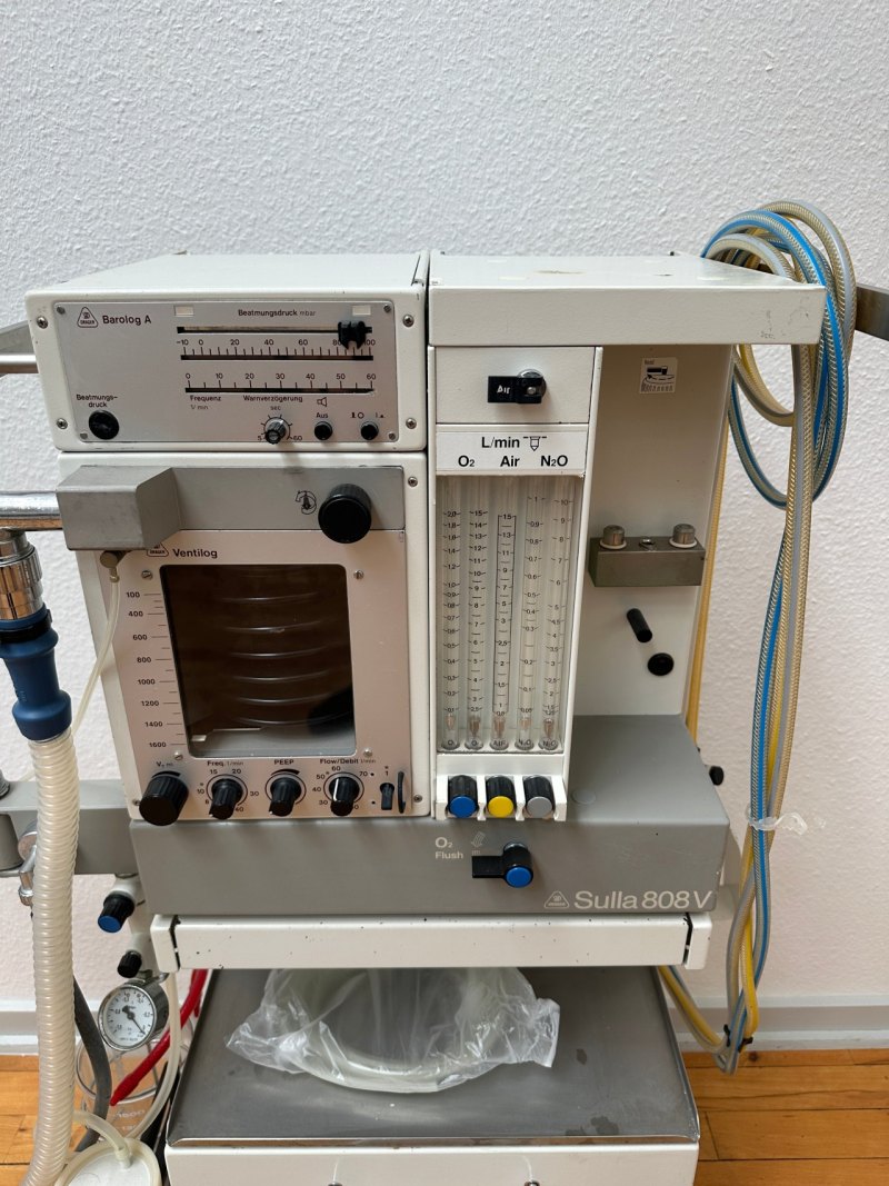 Dräger Sulla 808 V Narkosebeatmungsgerät