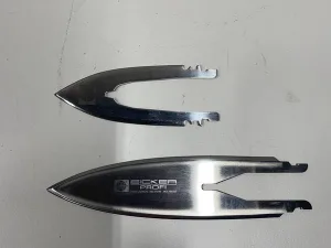 Box of bleeding knife blades