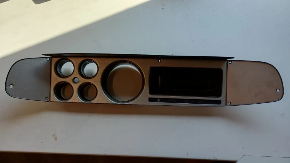 Dodge W200 Instrumentenpaneel afdekplaat grijs (gebruikt)