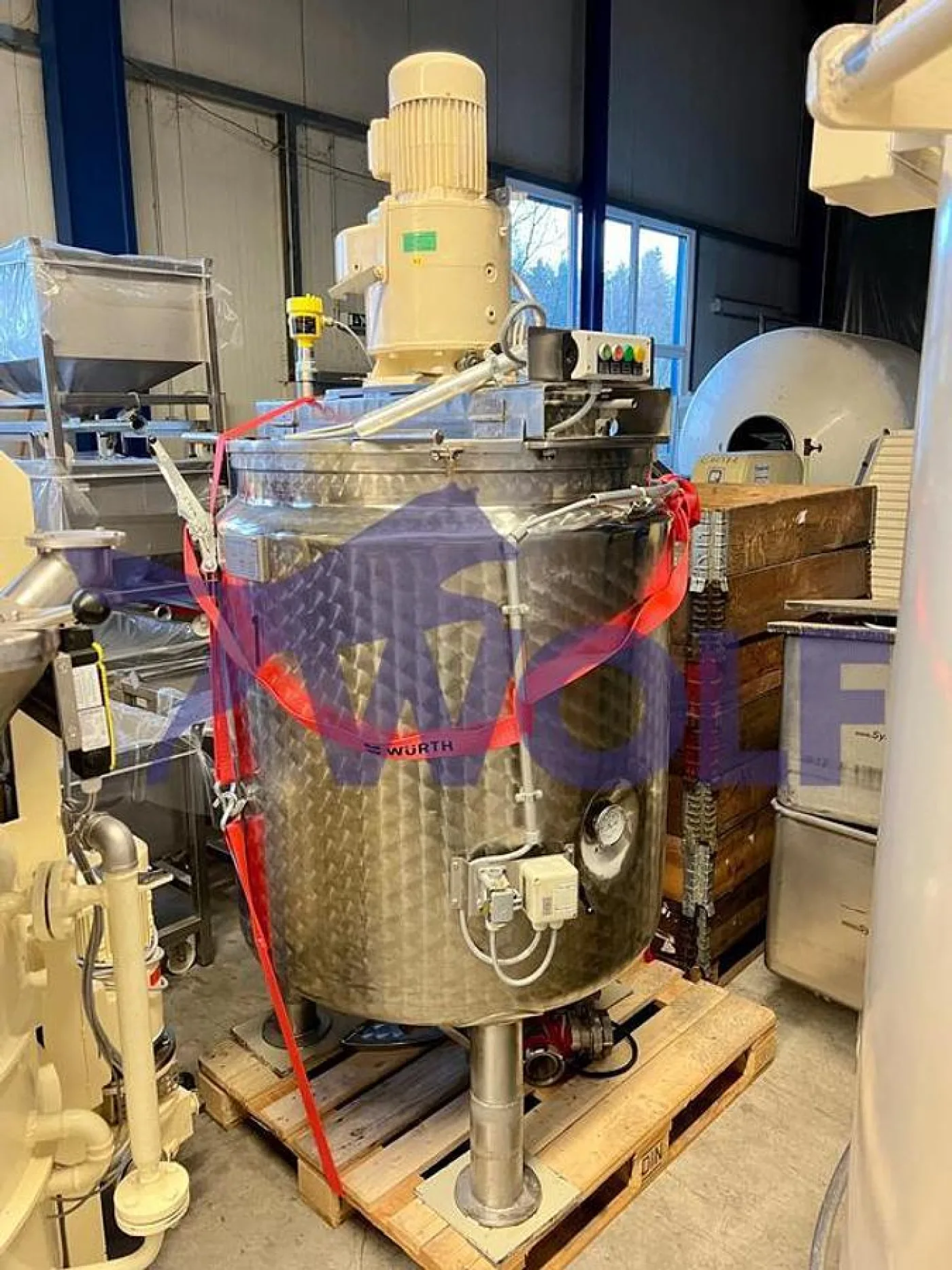 Edelstahl-Rührwerksbehälter SCHWARZ - mit ca. 700 Liter Inhalt - 1