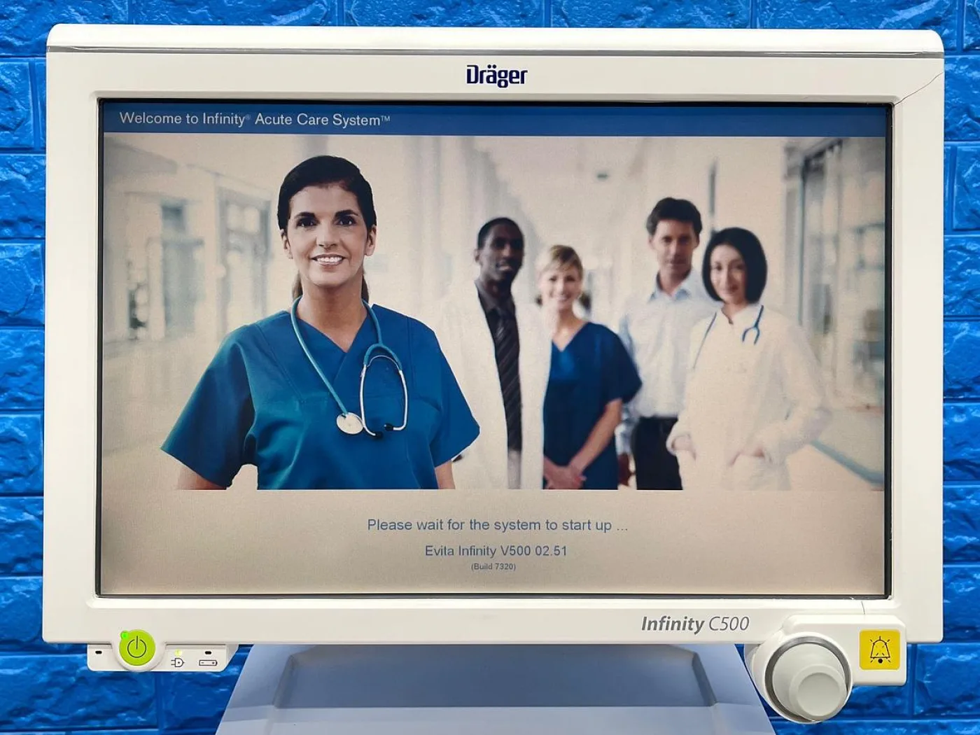 Dräger Evita V500 Ventilator SW: S02.51.01 Hours: 33367 YOM: 2013 - 4