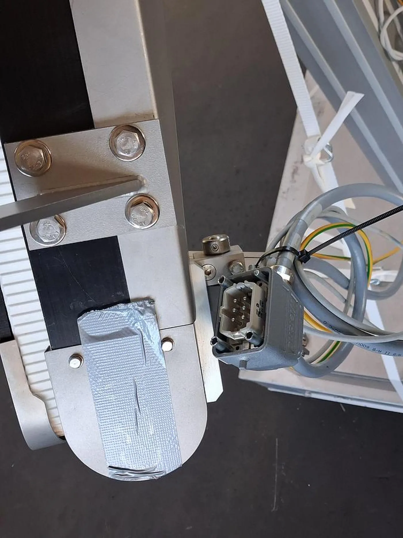 Inova Pharma Systems STS 1200 Edelstahl Zuführ- und Transportsystem - 2