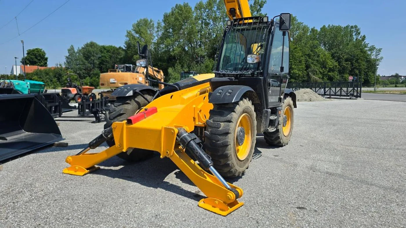 2017 JCB 540-140 Hi-Viz Teleskoplader - 8