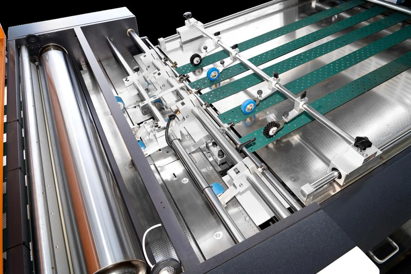 1300 HIGH-SPEED AUTOMATIC LAMINATOR - 5
